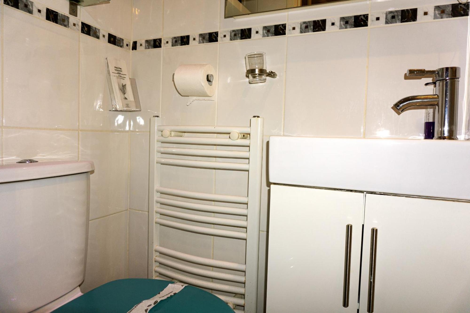 Single Room with Shower